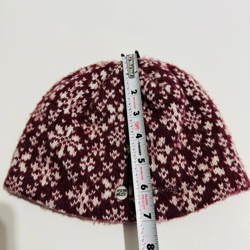 Billabong‎ Beanie Burgundy Cream Snowflake Fair Isle Knit Winter Hat Made in USA